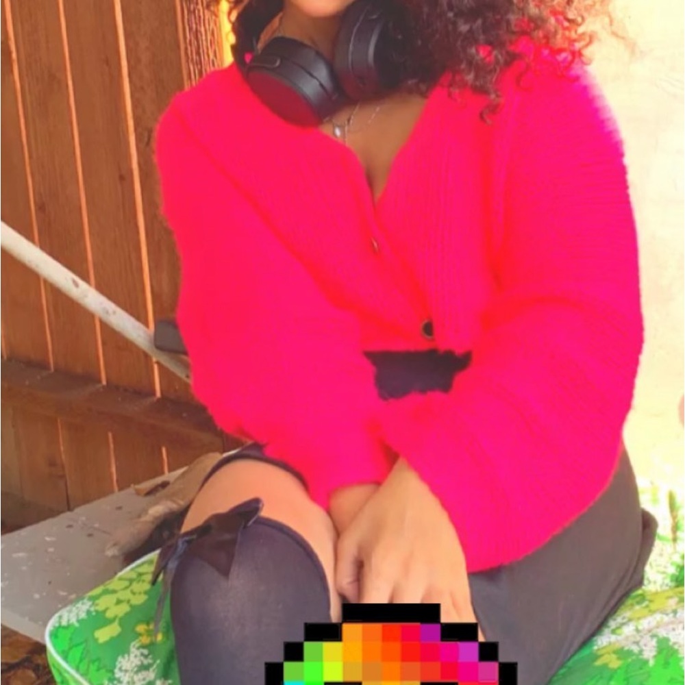 Hot pink sweater with buttons